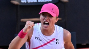 Tennis, Swiatek trionfa agli Internazionali BNL d'Italia