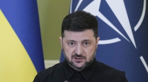 Terminati i negoziati trilaterali tra ucraini, russi e americani ad Abu Dhabi, colloqui non facili secondo Zelensky  