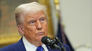 Trump in Medio Oriente, il presidente Usa atterra in Arabia Saudita