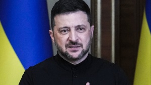 Ucraina, nuovi attacchi russi: 6 morti, di cui 2 bambini. L'Europa vuole utilizzare gli asset di Mosca, l'Italia frena