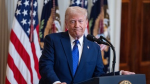 USA: Trump e i problemi con uova e sneaker