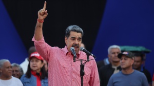 Maduro libera il francese Castro, detenuto come Trentini. Mentre la tensione con gli Stati Uniti è alle stelle