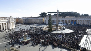 Viminale, rafforzare la vigilanza in tutta Italia. Dai mercatini al Giubileo. Vaticano, misure già in vigore sono sufficienti 