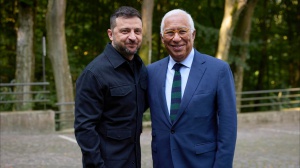 Zelensky: "migliaia di soldati in Ucraina per garantirne la sicurezza. Fondamentale l'ingresso nella UE"