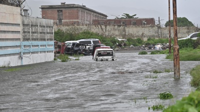  L'uragano Melissa ha attraversato la Giamaica, al momento non si segnalano vittime ma ingenti danni. Nella notte toccherà Cuba poi le Bahamas 