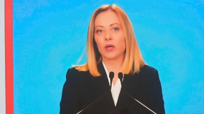  Ti auguro la fine di Martina Carbonaro, post di minacce alla figlia della premier: governo insorge