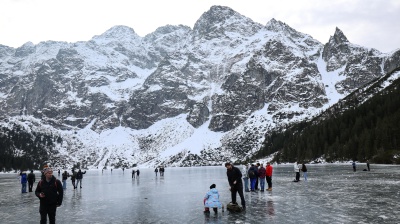 19 milioni di italiani in viaggio per le feste di Natale e Capodanno; tra le mete preferite vince la montagna