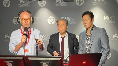 82. Mostra del Cinema di Venezia: Park Chan-wook e Lee Byung-hun presentano “Eojjeol suga eopda (No other choice)” a RTL 102.5