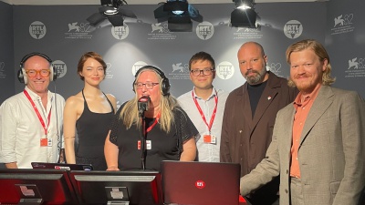 82. Mostra del Cinema di Venezia: Yorgos Lanthimos, Emma Stone e  Jesse Plemons presentano “Bugonia” a RTL 102.5