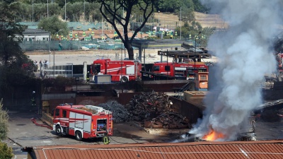 A Roma esplode un distributore al Prenestino, 21 feriti, danni nelle abitazioni limitrofe