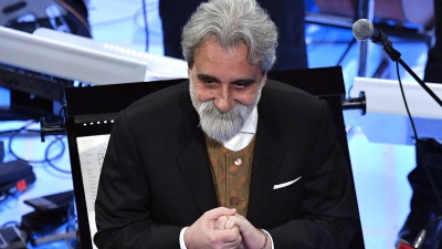 Addio al maestro Beppe Vessicchio: è morto a Roma il direttore d'orchestra più celebre del Festival di Sanremo