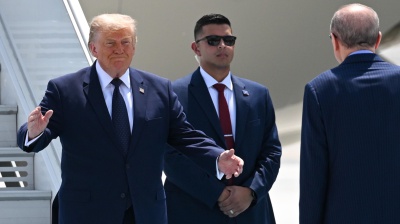 Al vertice Nato Trump attacca gli alleati e l'Italia: "ci avete abbandonato"