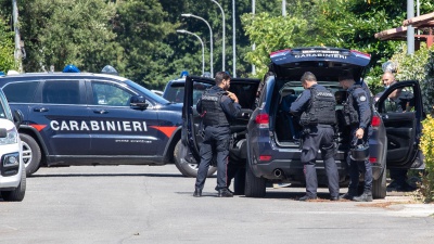 Ardea: rapina fatale ad un distributore di carburanti, morto un dipendente, è caccia agli aggtessori