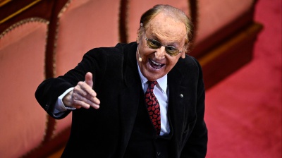 Auguri "Renz'Arbore" (come dicono a Napoli e Foggia): lo showman compie 89 anni esilaranti!