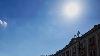Caldo, l'anticiclone africano abbraccia il nostro Paese. Ma le temperature sono roventi anche nel resto d'Europa