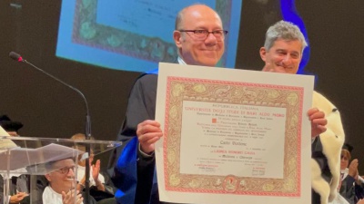 Carlo Verdone riceve la Laurea Honoris causa in Medicina a Bari