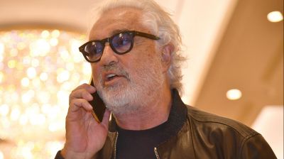 Coronavirus, Flavio Briatore su Instagram: "L'anno scorso ho avuto una polmonite peggiore"