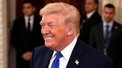 Dazi, la Corte Suprema degli Stati Uniti boccia le tariffe di Trump: Lui: "Sentenza vergognosa, ma ho un piano B"