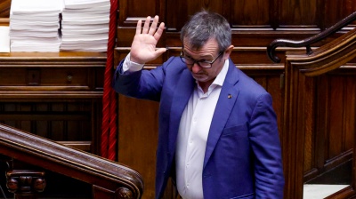 Delmastro, la Procura di Roma chiede l’autorizzazione alla Camera di acquisire le chat con Caroccia