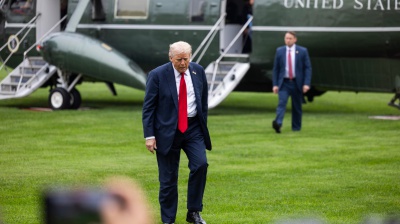 Donald Trump, Hamas ha tre - quattro giorni per accettare il piano di pace, oppure sarà l'inferno