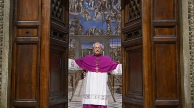 Dopo la fumata nera riparte il Conclave: oggi altre quattro votazioni