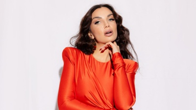 Elettra Lamborghini a Sanremo 2026 con "voilà": testo e significato del brano in gara al Festival 