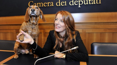 Entra in vigore la “Legge Brambilla”: pene più dure per chi maltratta gli animali