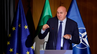 Flotilla, Crosetto: “Inviata una fregata italiana in soccorso”. Ma dal PD Schlein: “Meloni non può tacere”