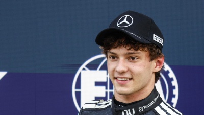 Formula 1. In Giappone seconda pole consecutiva per Kimi Antonelli con la Mercedes. Domani alle 7 la gara