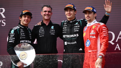 Formula 1, Russell vince a Melbourne: doppietta Mercedes davanti alla Ferrari di Leclerc