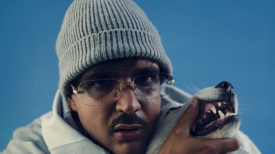 Geolier a RTL 102.5: “Con questo disco le persone si sono fermate per ascoltarmi e per capire cosa ho da dire. Sono onorato di avere Pino Daniele tra le collaborazioni di questi progetto”