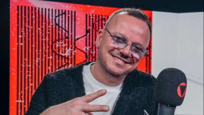 Gigi D’Alessio a RTL 102.5: “Credo che l’amore porti anche molta sofferenza e il disco parla di questo, dei sentimenti che viviamo tutti noi. In primavera parte il tour e sarà veramente bello, faremo tappa anche al Forum di Assago”