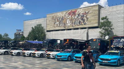 Giro d’Italia: crono a Tirana, città di contraddizioni che guarda al futuro