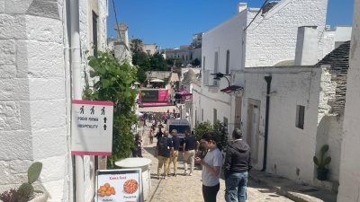 Giro d’Italia: da Alberobello a Lecce attraverso i panorami della Valle d’Itria e del Salento
