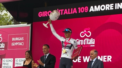 GIRO D’ITALIA, MAGNIER VINCE LA PRIMA TAPPA DELUSIONE PRR JONATHAN MILAN