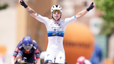 Giro d’Italia Women 2025, a Trento vola Wiebes, in maglia rosa resta Hendersen