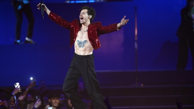 Harry Styles torna con l'album "Kiss All The Time. Disco Occasionally ",  concerti speciali in arrivo 