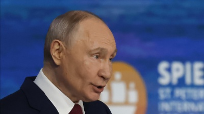 Inaccettabili per Mosca le condizioni poste da Francia, Germania e Gran Bretagna per trattare la pace in Ucraina