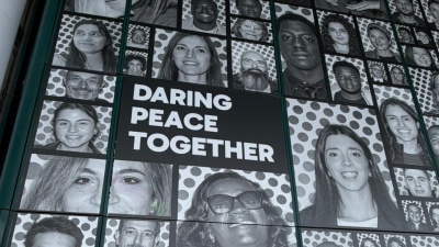 Inaugurata oggi all'aeroporto di Roma Fiumicino l'istallazione fotografica "DARING PEACE TOGETHER, FOR A FUTURE WITHOUT HATE"