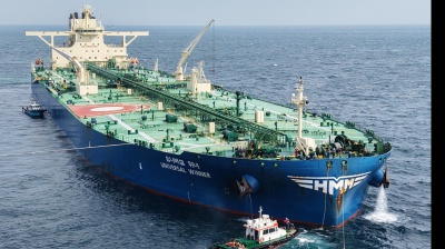 Iran: lo stretto di Hormuz è chiuso, ma gli Usa smentiscono, Teheran protesta per violazione Israele