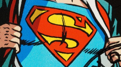 Superman parla salentino: il costume è stato disegnato da Christian Cordella. Ecco l'incredibile storia
