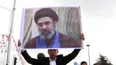 L'Iran ha una nuova Guida Suprema: il figlio dell'ayatollah Alì Khamenei, Mojtaba