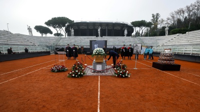 L'ultimo saluto a Nicola Pietrangeli, sulle note di 'My Way' si chiude la commemorazione al Foro italico