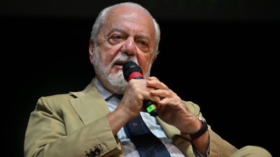 Lo show di De Laurentiis al Giffoni: tra cinema, calcio e provocazioni