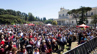 Manifestazione per il 25 Aprile a Roma, feriti con una pistola ad aria marito e moglie 