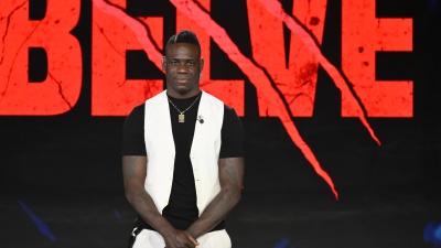 Mario Balotelli: "Non ho nulla da invidiare a Messi e Ronaldo"