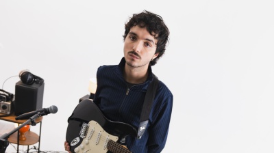 Mazzariello nelle Nuove Proposte a Sanremo 2026: il testo e il significato del brano “Manifestazione d'amore"