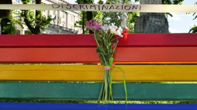 Oggi si celebra la Giornata Internazionale contro l'omofobia. Mattarella, il cammino contro le discriminazioni è ancora lungo