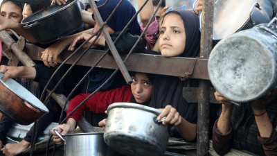 Orrore senza fine a Gaza, decine di morti nei raid israeliani, nelle ultime ore, e l'Onu avverte: aiuti non bastano