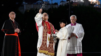 Papa Leone XIV celebra la messa nella Sagrada Familia a Barcellona: "i cristiani non possono fare la guerra"